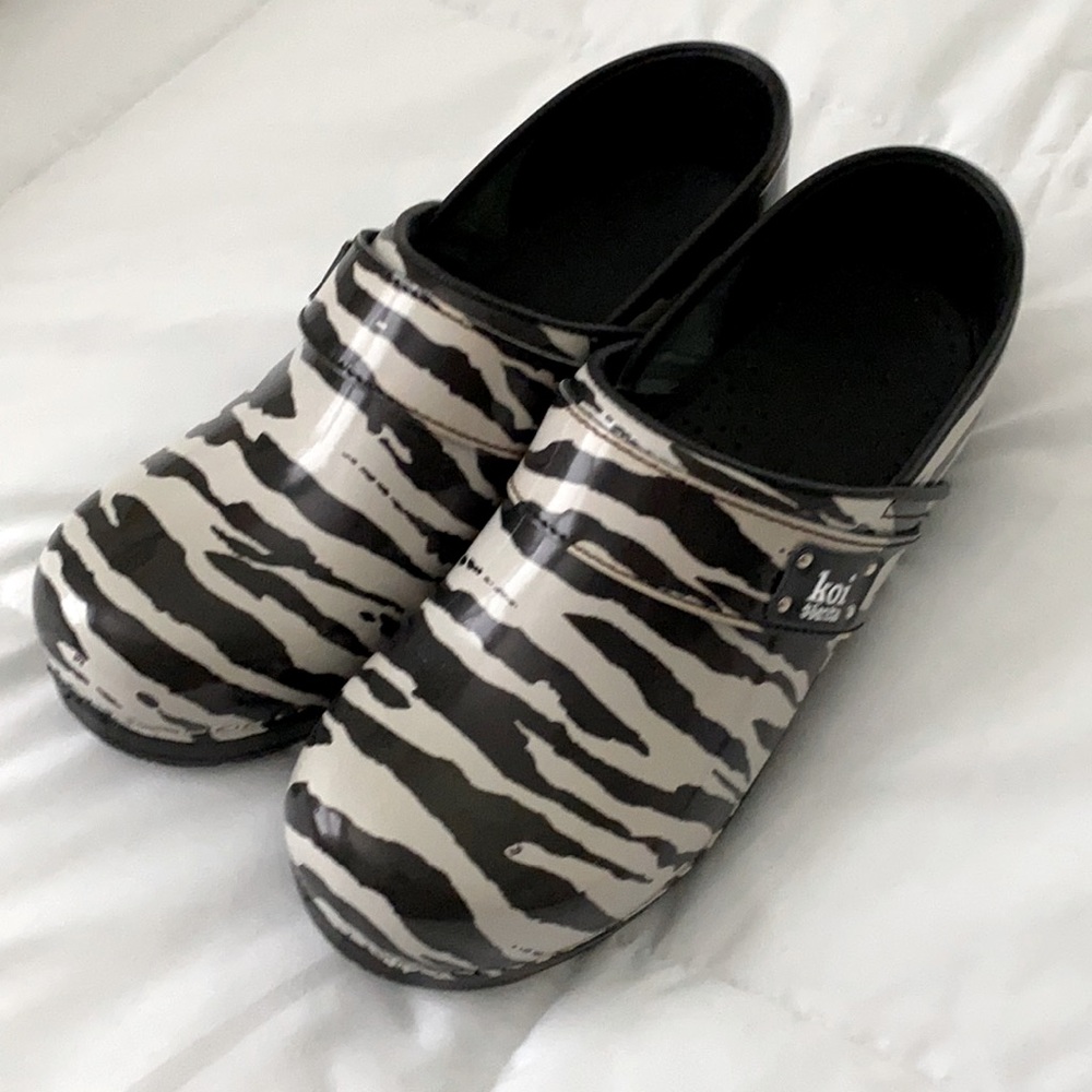 New Sanita/koi printed leather zebra shoes